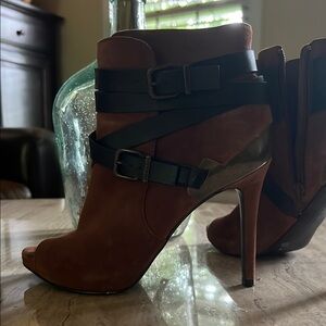 Gianni Bini Ankle Boots